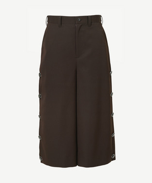 DROPPED BUTTON SHORTS 詳細画像