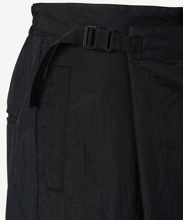 WRAP ASYMMETRY NYLON SHORTS 詳細画像 BLACK 4